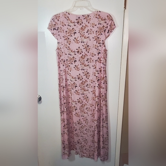 MINKPINK NWT Pink floral button down dual slit dress Large - Picture 3 of 8